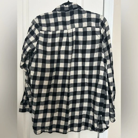 Old Navy Black and White Plaid Shirt Medium Flannel - Picture 4 of 4